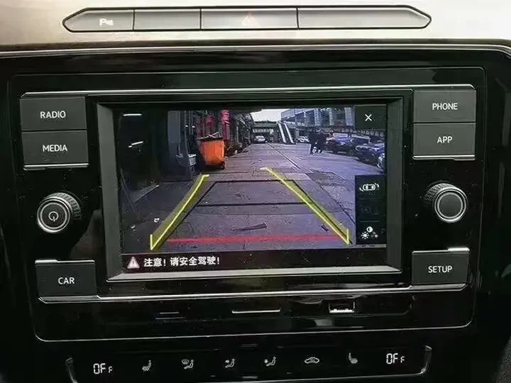 Volkswageni geniaalne klapp: kuidas logost sai teie varukaamera salajase hoidja